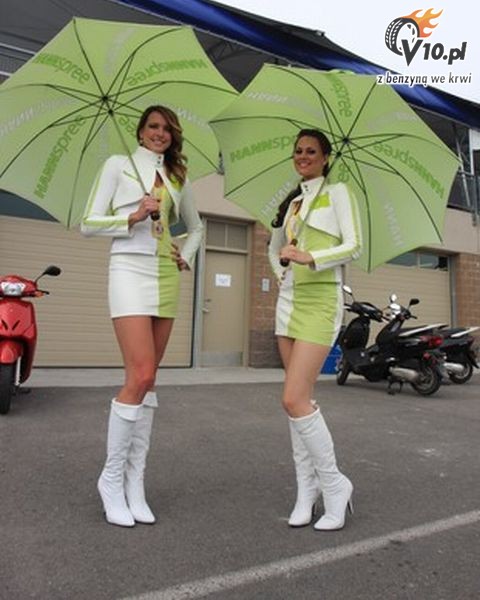 Dziewczyny i sporty motocyklowe