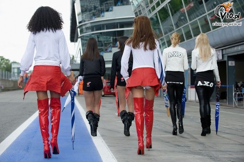 Dziewczyny i sporty motorowe