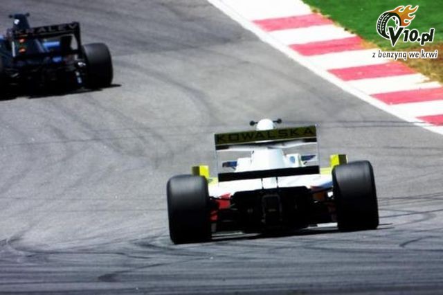 Formuła 2 - Natalia Kowalska w Algarve