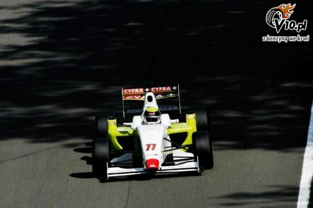 Formua 2 - Natalia Kowalska w Brands Hatch