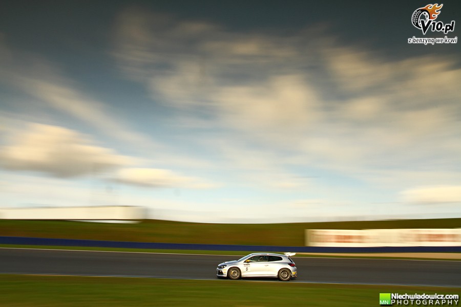 Testy uczestnikw VW Scirocco R-Cup w obiektywie Maciej Niechwiadowicza