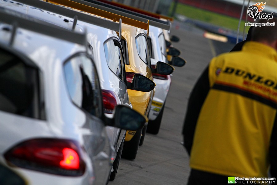 Testy uczestników VW Scirocco R-Cup w obiektywie Maciej Niechwiadowicza