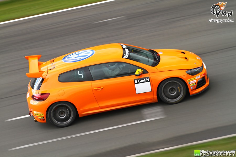 Testy uczestników VW Scirocco R-Cup w obiektywie Maciej Niechwiadowicza