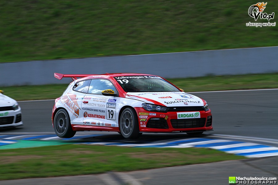 Scirocco R-Cup, Hockenheim: Lisowski z drugiego pola. Gładysz pechowo