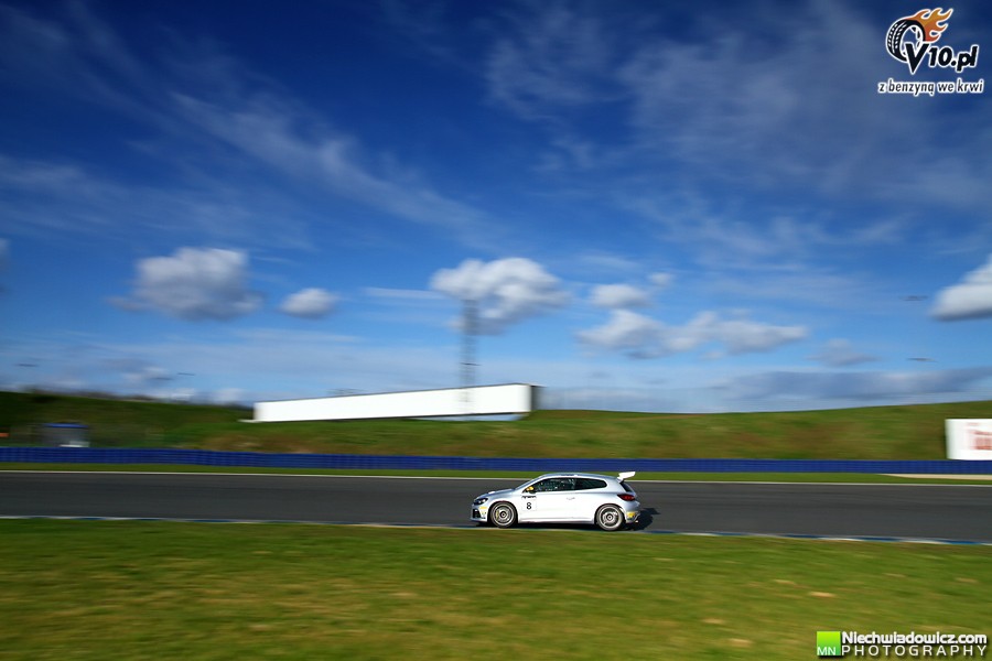 Testy uczestnikw VW Scirocco R-Cup w obiektywie Maciej Niechwiadowicza