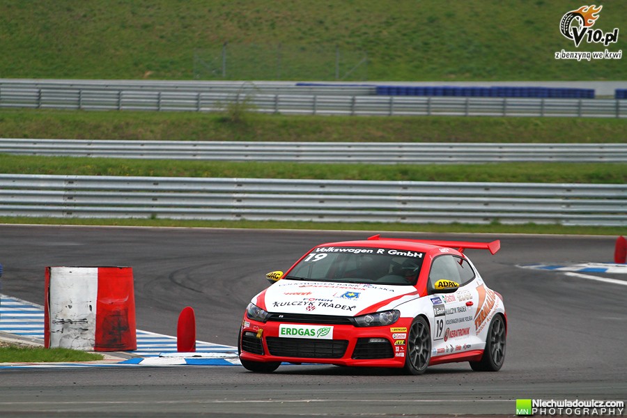 Testy uczestnikw VW Scirocco R-Cup w obiektywie Maciej Niechwiadowicza