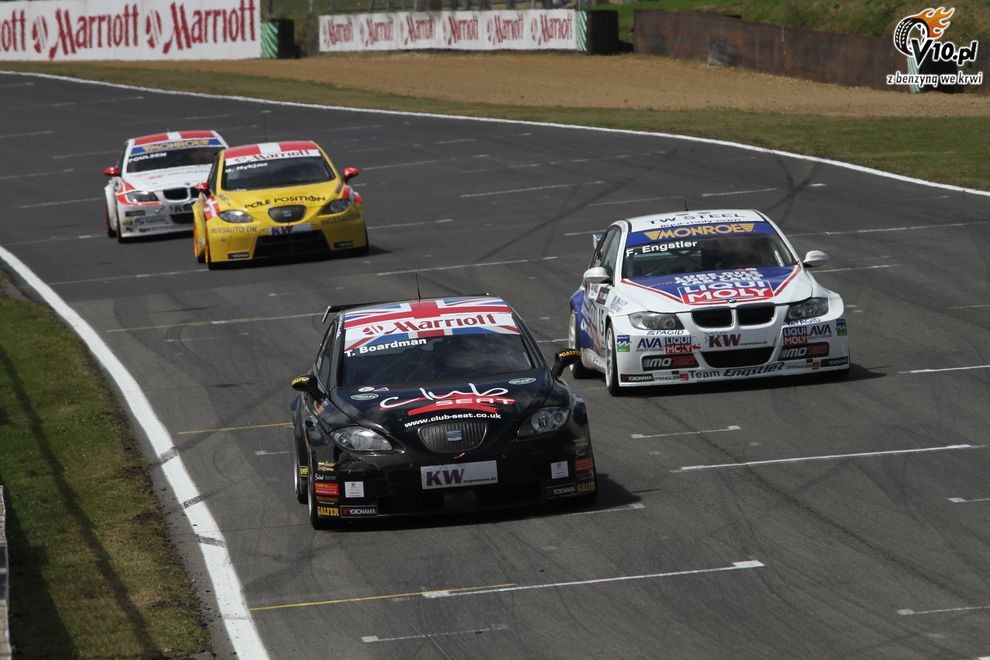 WTCC - Brands Hatch - wycig