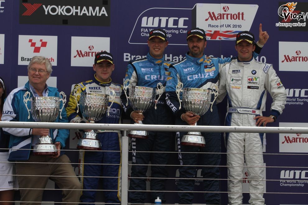 WTCC - Brands Hatch - wycig