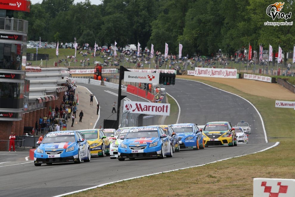 WTCC - Brands Hatch - wycig