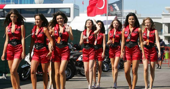 Pitbabes - czyli laski i Formuła 1