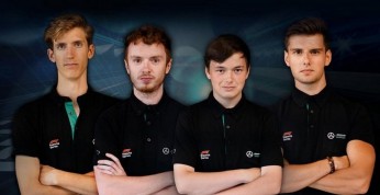 F1 eSports 2018: Mistrz świata i Polak w oficjalnym zespole Mercedesa