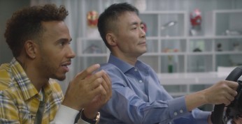 Lewis Hamilton mentorem w Gran Turismo Sport