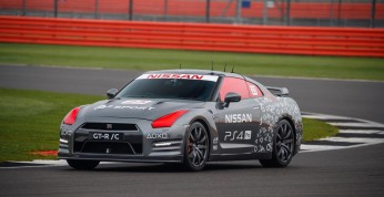 Nissan GT-R na zdalne sterowanie promuje Gran Turismo Sport