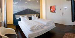 Hotel V8 dla mi�osnik�w motoryzacji