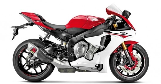 Yamaha YZF-R1 na 2015 rok z wydechem Akrapovic
