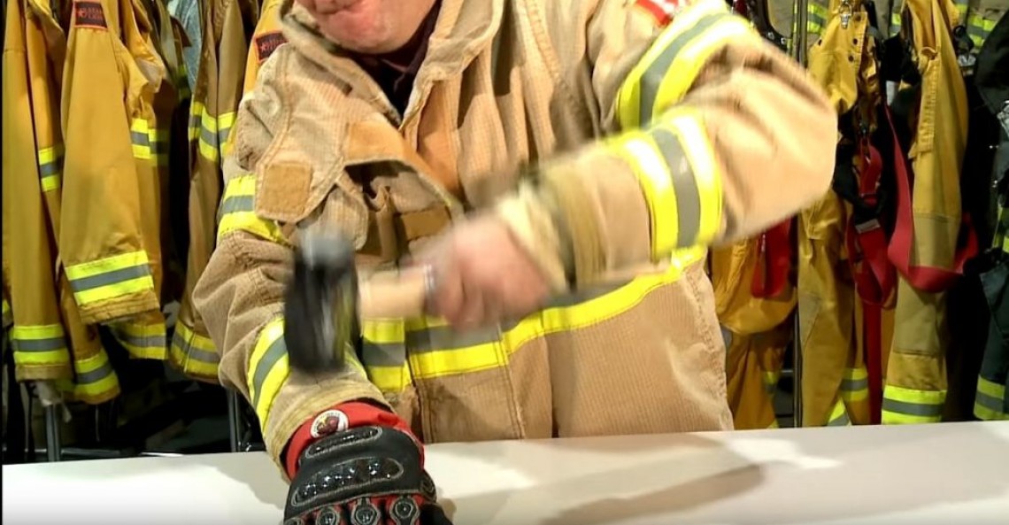 Schmitz Mittz i niezniszczalne rękawice