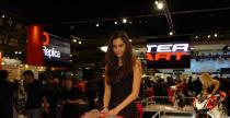 Dziewczyny i motocykle na targach EICMA 2011 w Mediolanie Dziewczyny i motocykle na targach EICMA 2011 w Mediolanie