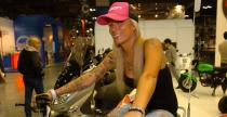 Gorce hostessy na targacvh EICMA w Mediolanie