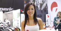 Dziewczyny i motocykle na targach EICMA 2011 w Mediolanie Dziewczyny i motocykle na targach EICMA 2011 w Mediolanie
