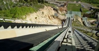 Video: Robbie Maddison i jego niesamowity skok z 57-metrowej,...