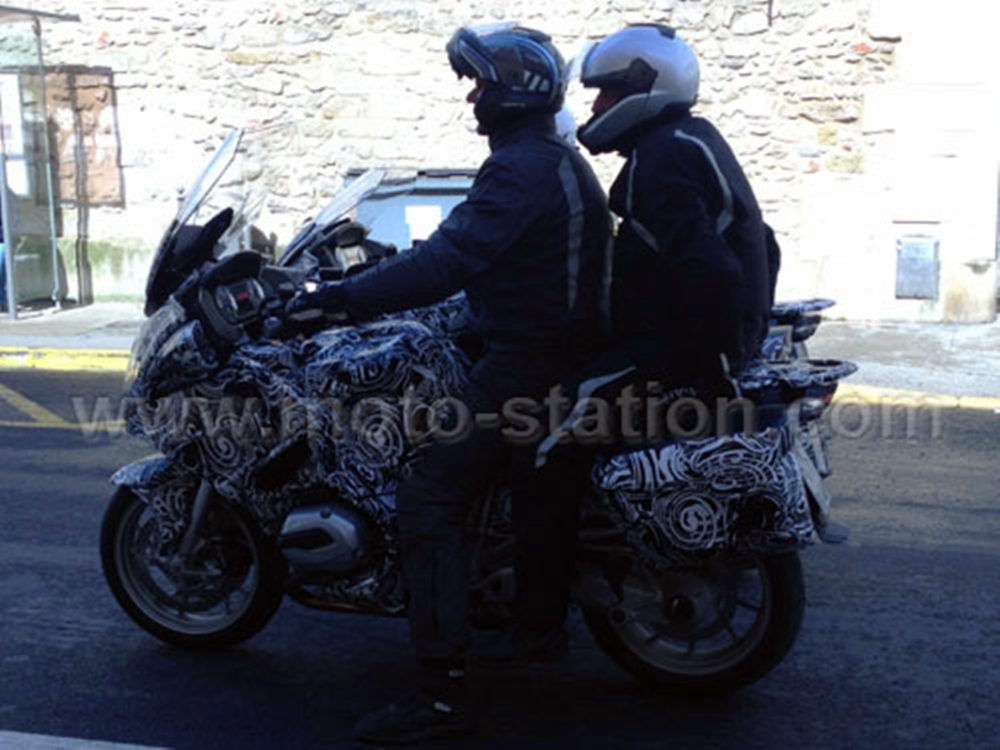 BMW R1200RT - chodzony ciecz podrnik przyapany na testach we Francji
