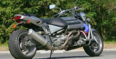 Motocykl z silnikiem V8