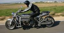 Motocykl z silnikiem V8
