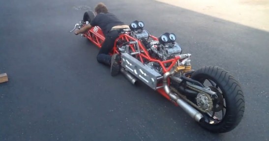 Motocykl z dwoma silnikami Ducati