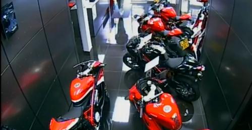 Ducati 1199 Panigale vs złodzieje