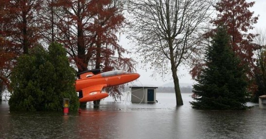 Farbyka MV Agusta została zalana