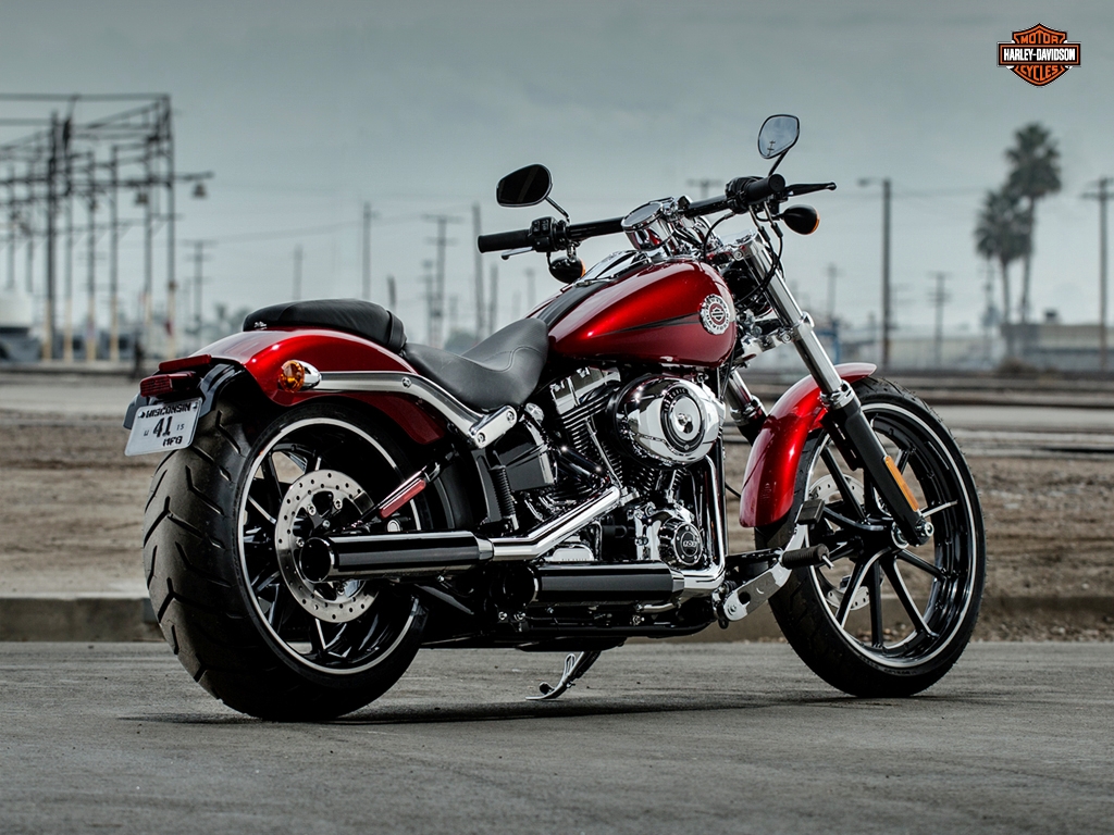 Harley Davidson przedstawia Brekout’a Softail i specjalna edycj Street Bob’a na rok 2013