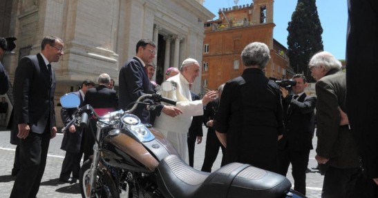 Harley-Davidson Super Glide Papieża Franciszka