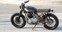 Kawasaki KZ400 - srogi Cafe Racer od La Corony