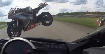 Video: Uważaj na nisko latające motocykle...