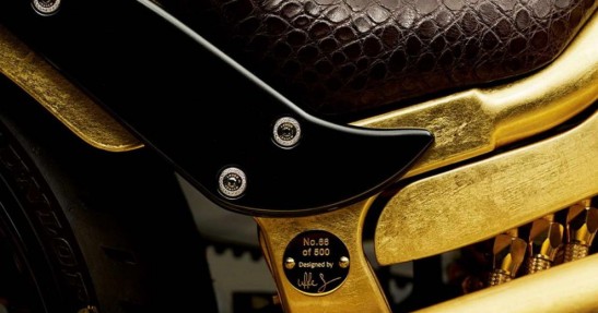 Lauge Jensen pokryty 24-karatowym złotem