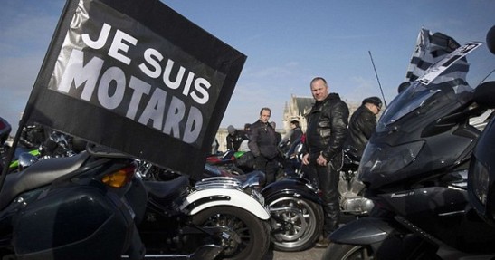 Paryscy motocykliści protestują