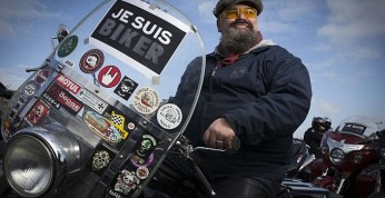 Motocykliści z Paryża strajkują przeciw ograniczeniu poruszania...