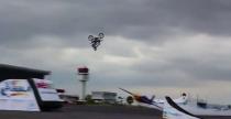 Petr Pilat wykonuje efektowny backflip