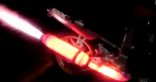 Suzuki GSX1100R świeci!