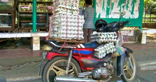 Święcenie jajek wersja hardcore...