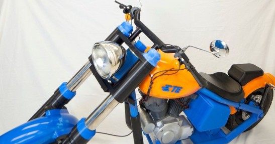 Harley-Davidson z tworzywa sztucznego