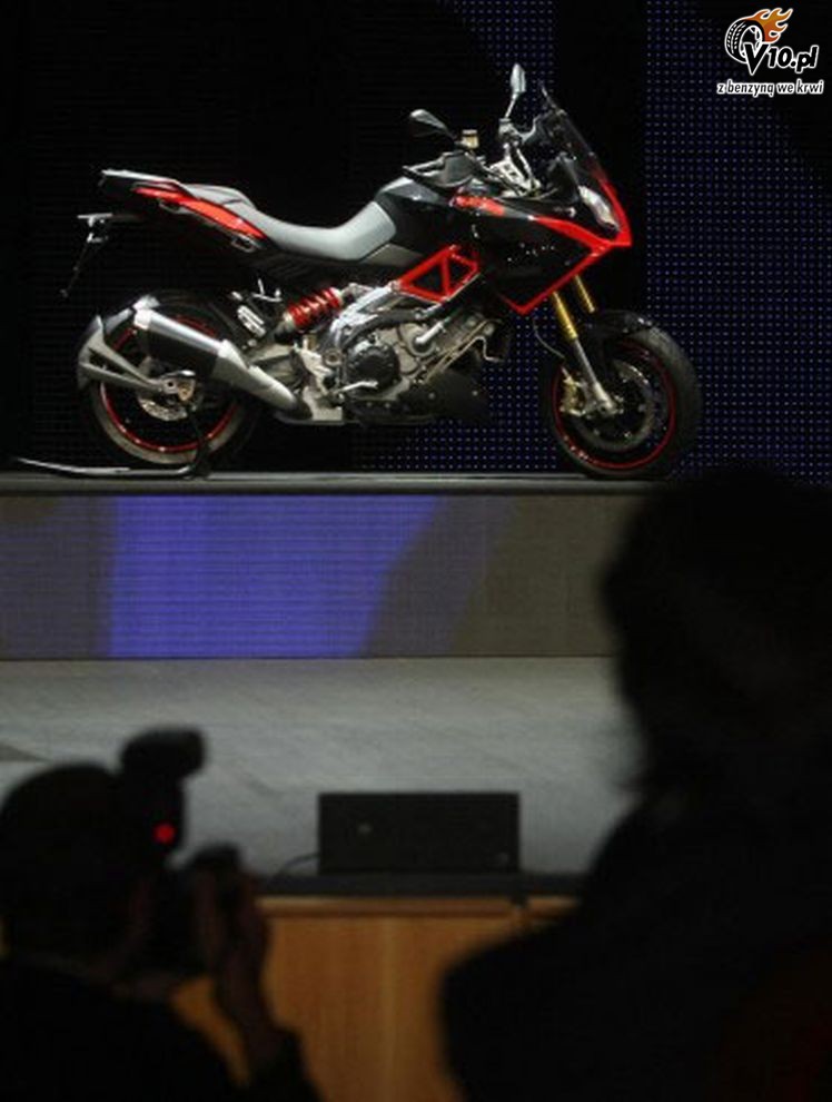 Aprilia Caponord 1200 na spotkaniu dealerw