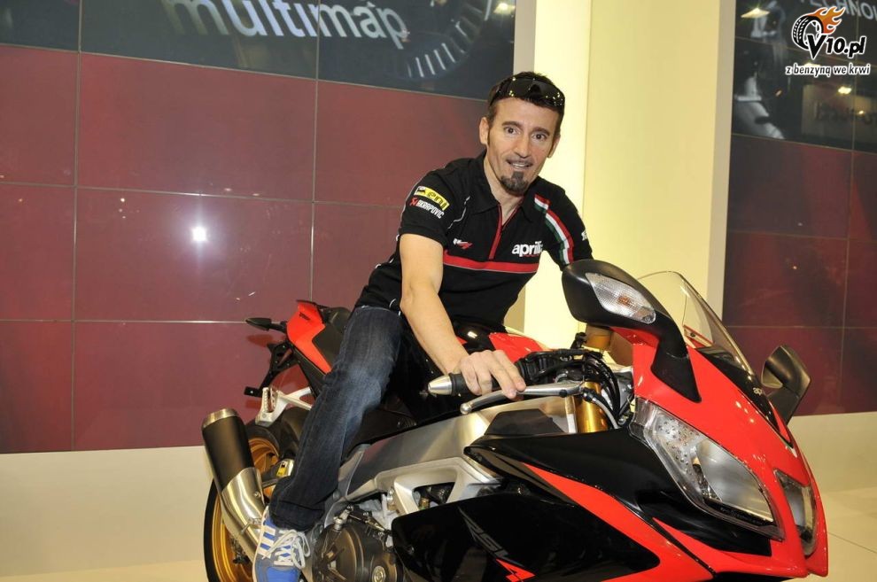 Aprilia RSV4 na targach Intermot 2012
