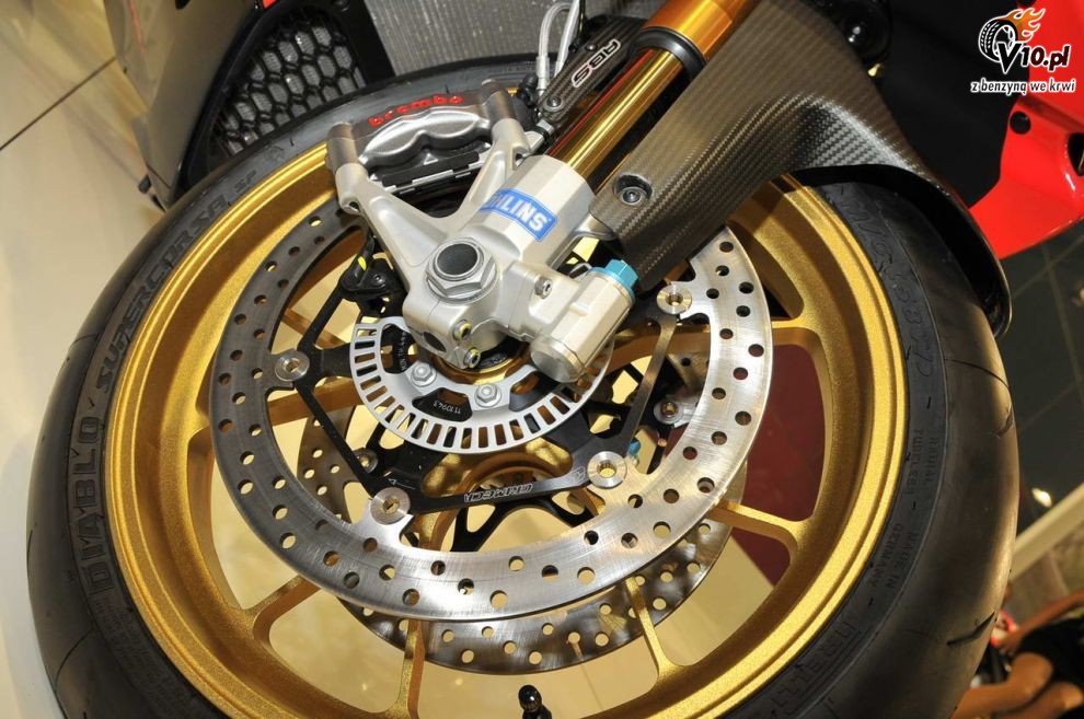 Aprilia RSV4 na targach Intermot 2012