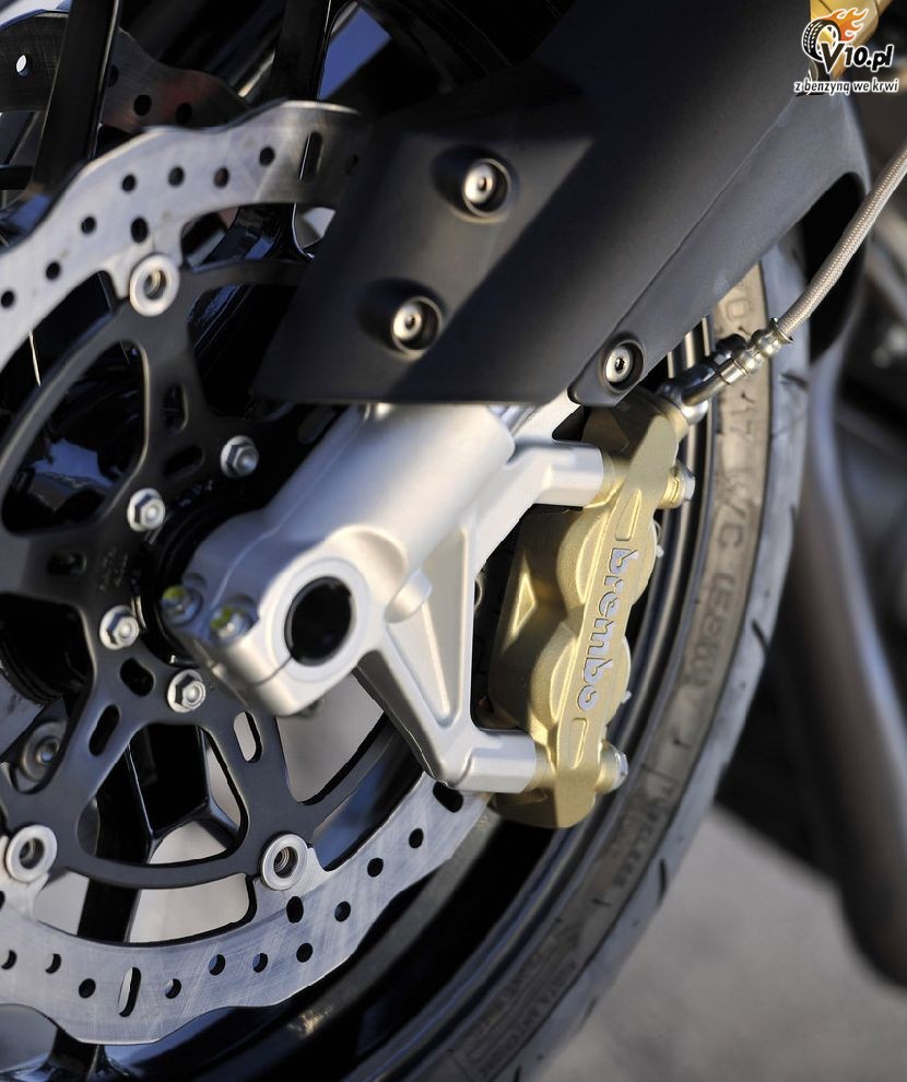 Aprilia Dorsoduro 750 Factory