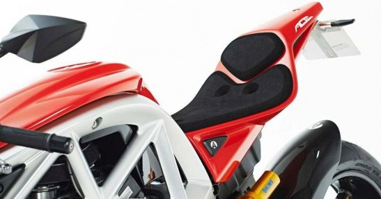 Ariel Ace - as wśród jednośladów