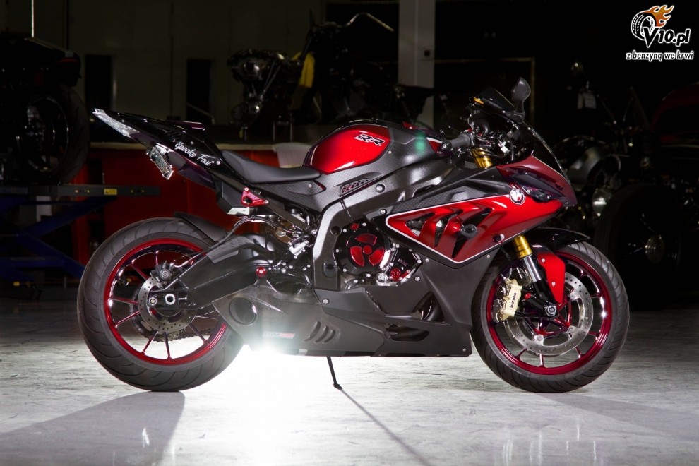 BMW S1000RR w nietypowym malowaniu