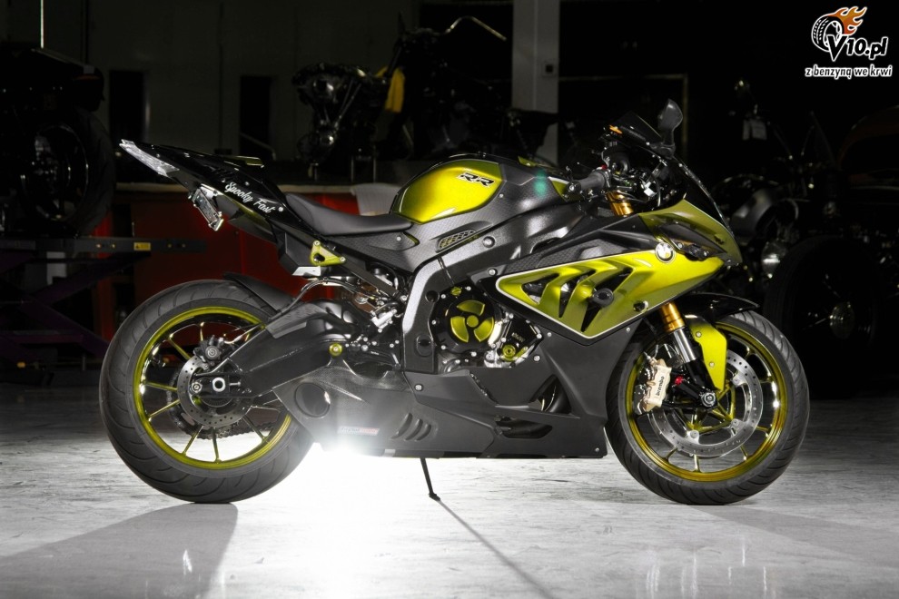 BMW S1000RR w nietypowym malowaniu