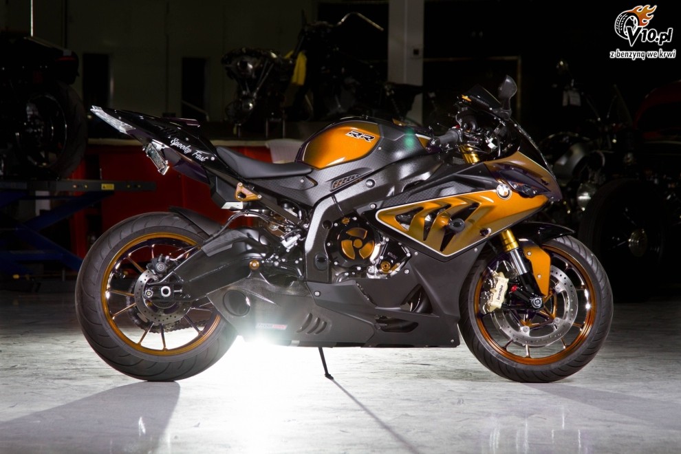 BMW S1000RR w nietypowym malowaniu