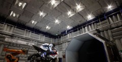 BMW S1000RR w tunelu aerodynamicznym